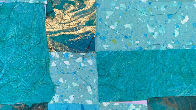 A blue quilt