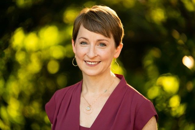 Headshot of author and speaker Rebecca Davis