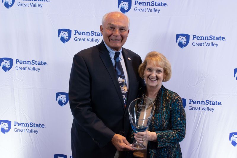 Dan and Kathy Pedriani with a Platinum Circle vase
